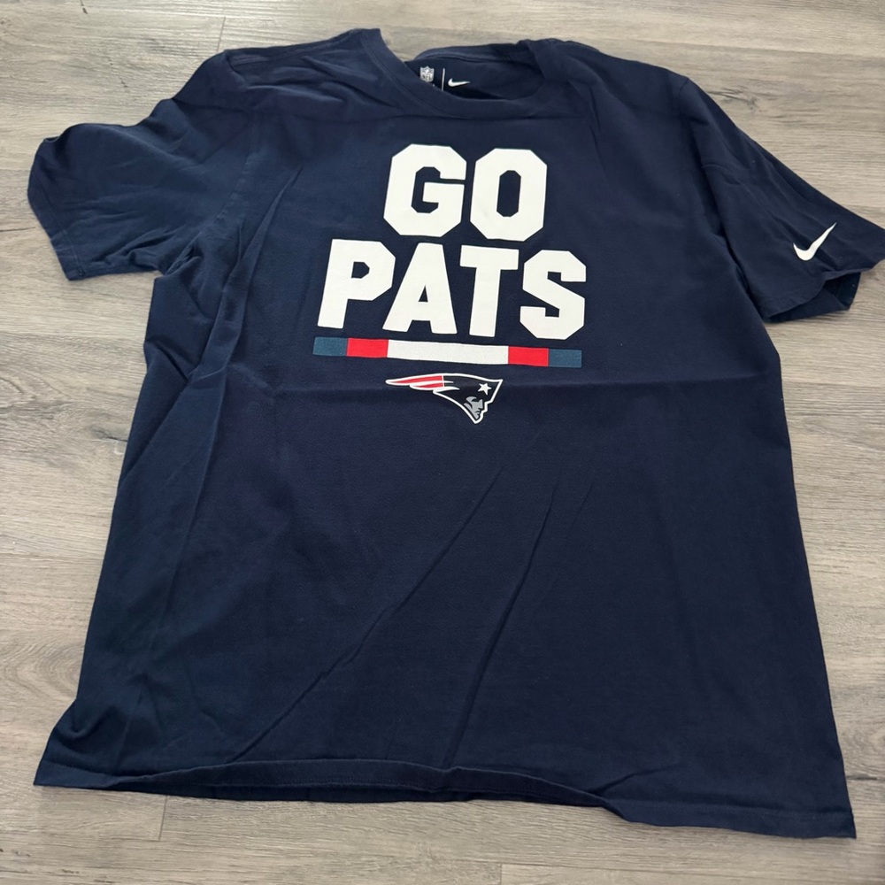 Nike Navy Blue Graphic Tee